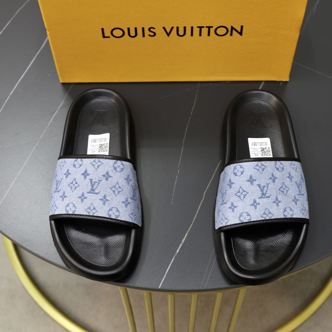 Louis Vuitton Slippers